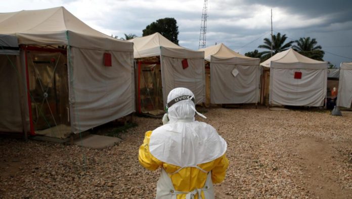 Des unités de soins d'urgence du centre de traitement Ebola de l'organisation médicale humanitaire Alima, à Beni, dans l'est de la RDC.