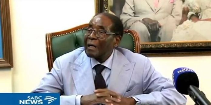 Capture d’écran de l’entretien accordé par l’ancien président zimbabwéen Robert Mugabe à la chaîne sud-africaine SABC, le 15 mars 2018