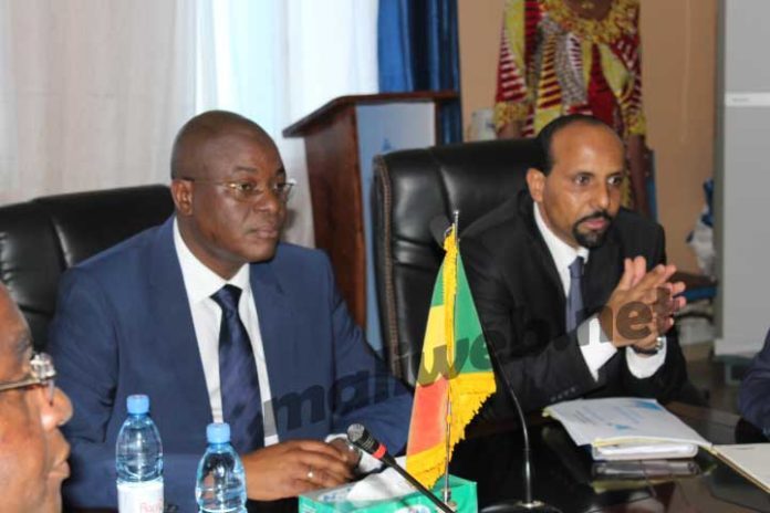 Le ministre Jean Claude Sidibé avec le DG de l'ANPE (photo archives)