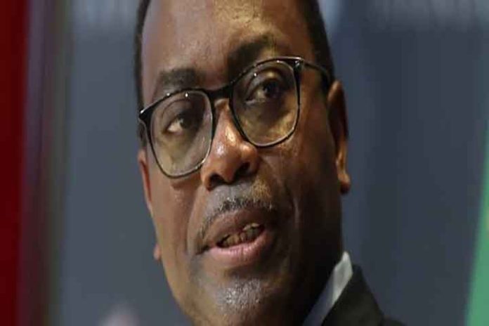 Le president de la Banque africaine de developpement, Akinwumi Adesina, repond aux questions de Reuters en marche du sommet de la SADC