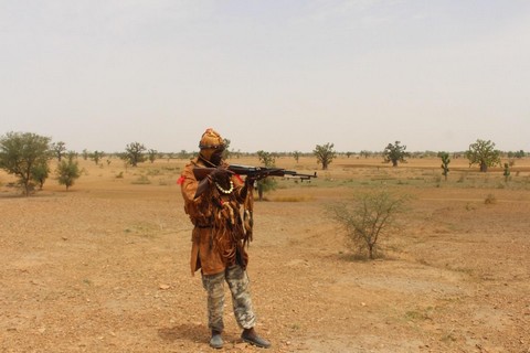 Lutte contre le djihadisme Les chasseurs ont pris la rel ve dans